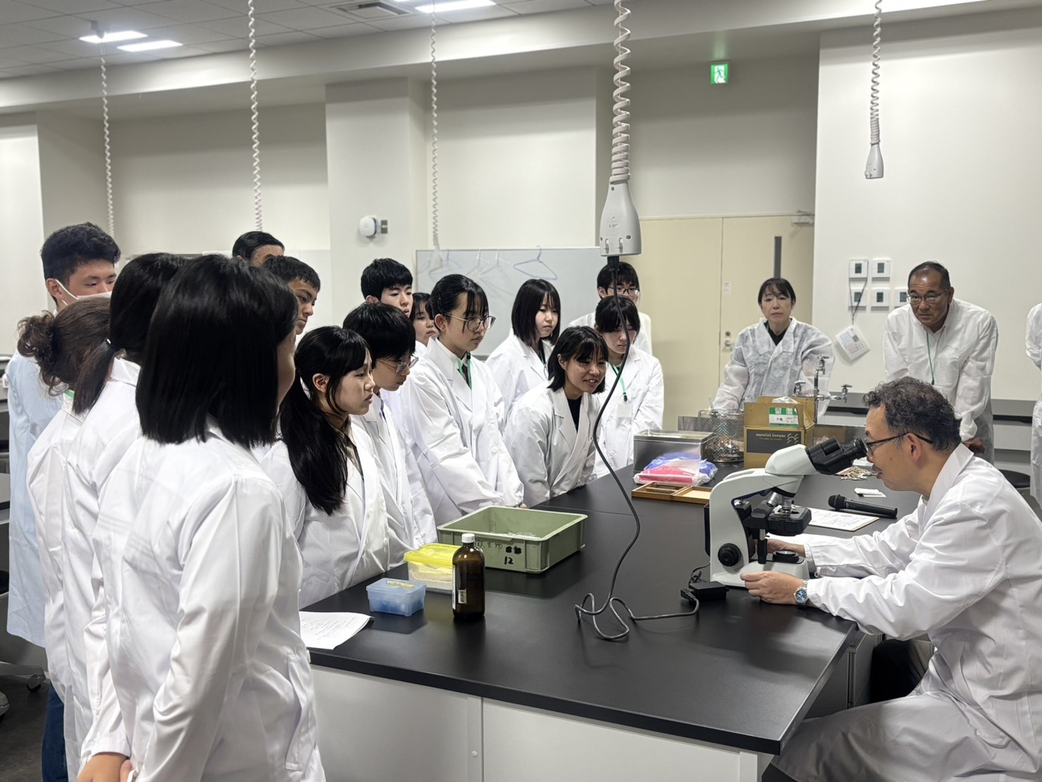 中学生実習 写真_6.jpg